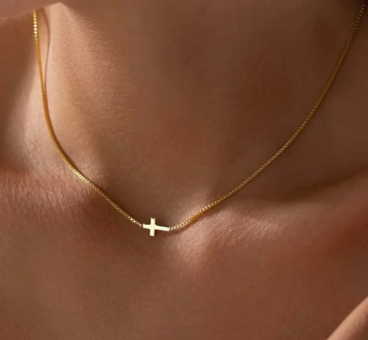 Bendita la Cruz Necklace