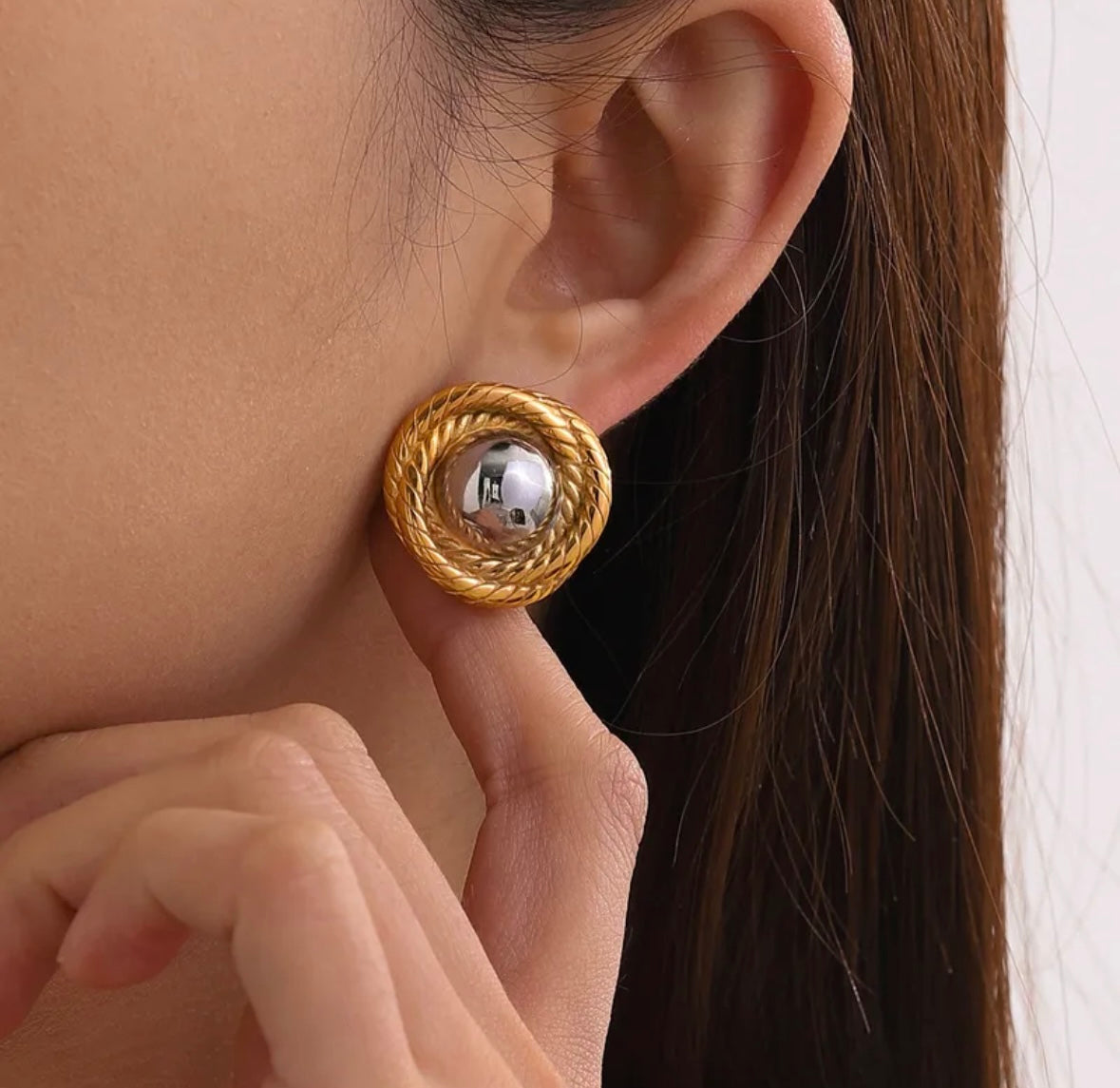 Muse Studs