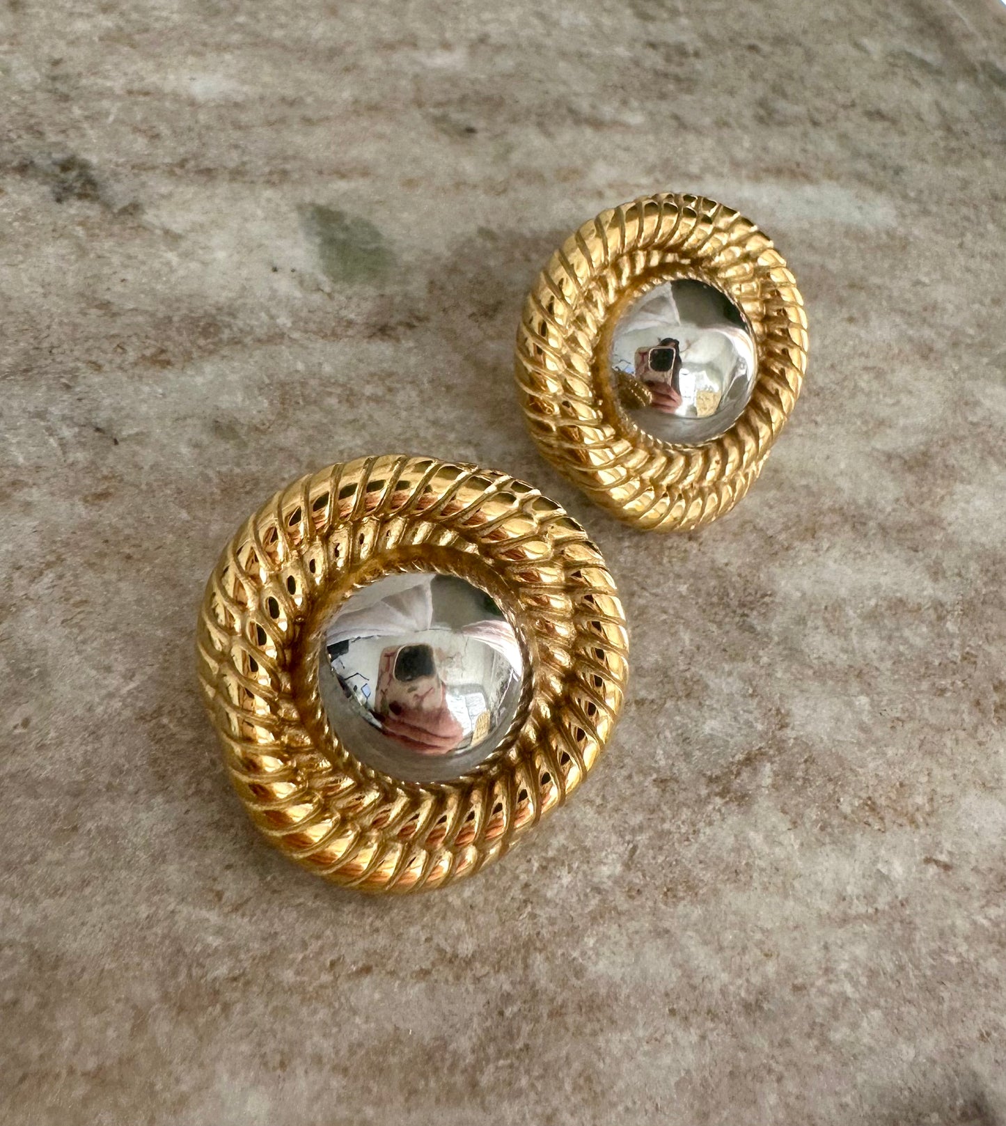 Muse Studs